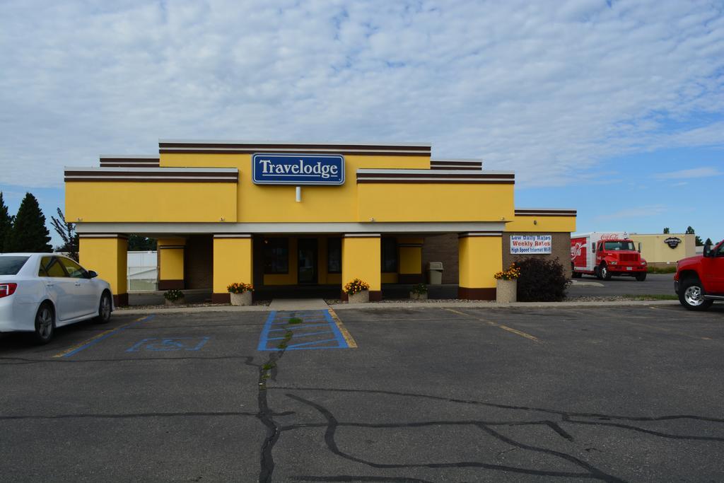 Travelodge By Wyndham Grand Forks Exterior foto