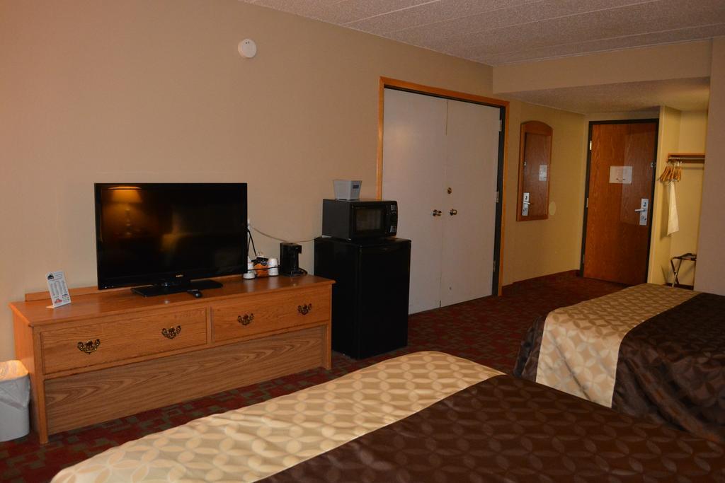 Travelodge By Wyndham Grand Forks Exterior foto