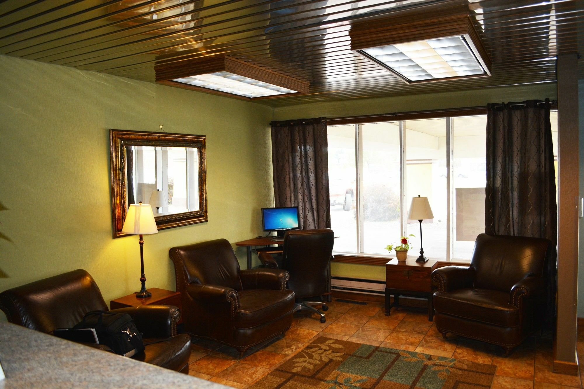 Travelodge By Wyndham Grand Forks Exterior foto